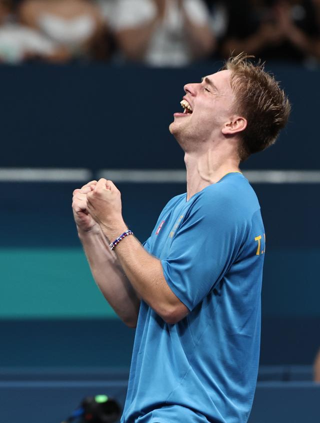 场上也展现 场上也展现