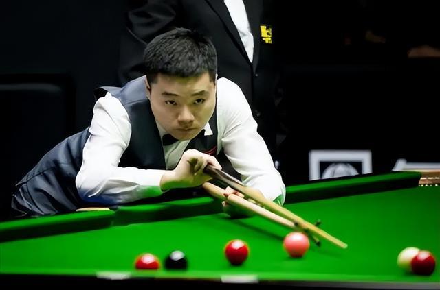 间引发了球 间引发了球